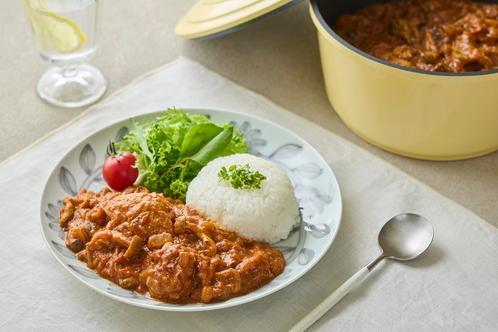 無水で旨味たっぷり！チキンのスパイスカレーのレシピ