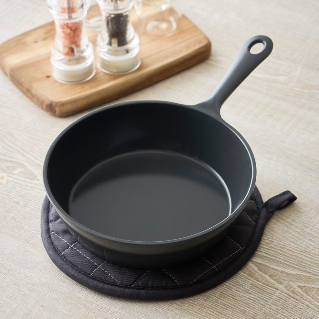 【３０％off】【10,000円引き】【新品】【一部中古美品】鍋、蓋、鍋敷き、レンゲセット【新規開業者向け】 料理家・松田美智子さんの「自在鍋＋木蓋のセット」 | 天然生活 ONLINE